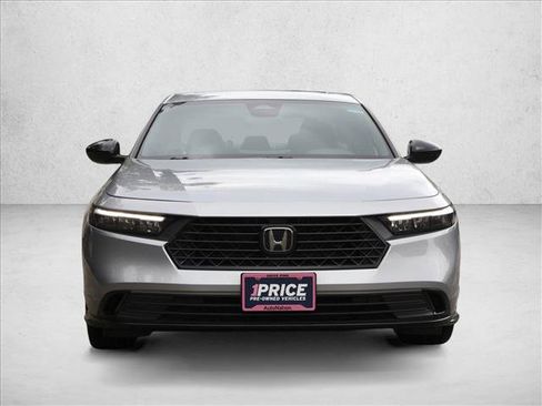 Used 2023 Honda Accord Sport image 2