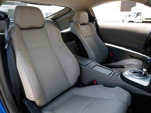 Used 2006 Nissan 350Z Touring w/ (N93) Cargo Convenience Pkg RWD image 10