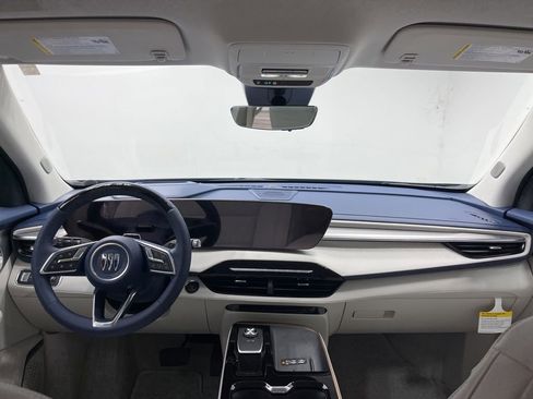 New 2026 Buick Enclave Avenir FWD image 7