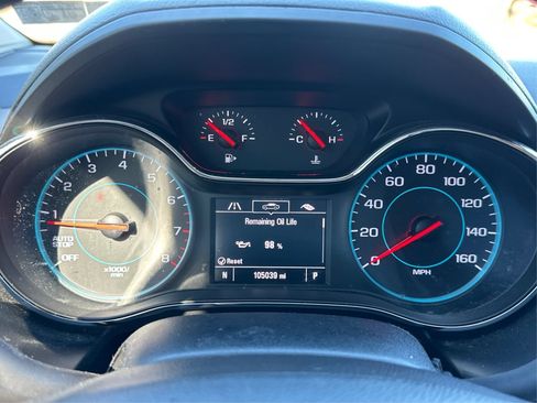 Used 2017 Chevrolet Cruze LT image 19