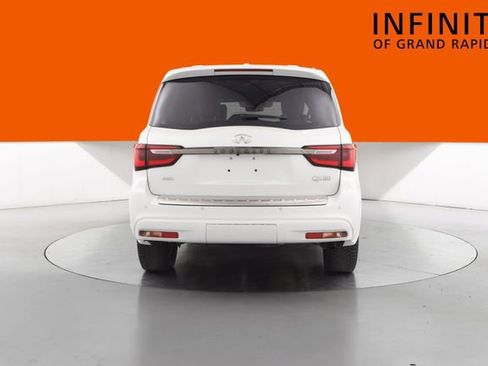 Used 2024 INFINITI QX80 Sensory image 4