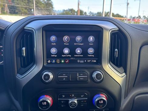 Used 2021 GMC Sierra 1500 SLT image 18