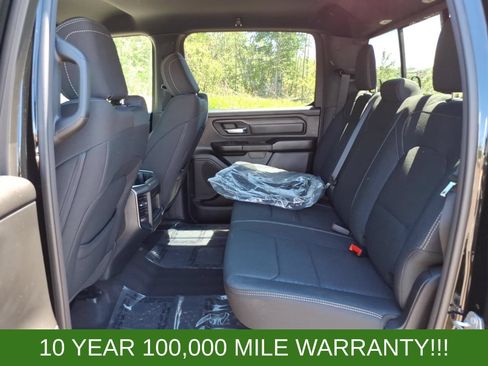 New 2026 RAM 1500 Express AWD/4WD image 12