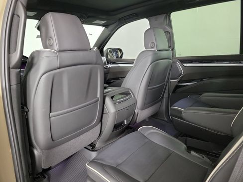 New 2026 Cadillac Escalade Sport w/ Touring Package AWD/4WD image 12