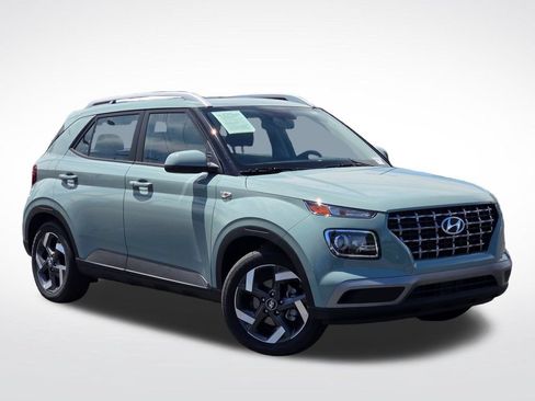 Used 2026 Hyundai Venue SEL FWD image 1