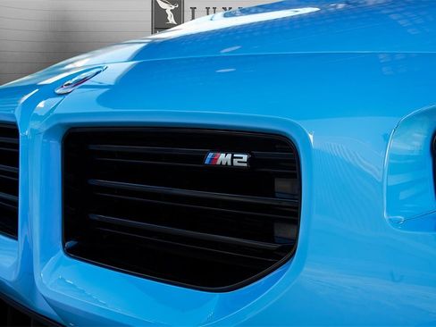 Used 2023 BMW M2 w/ Lighting Package image 8