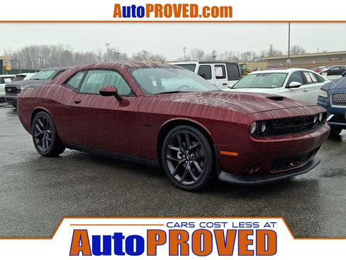 Used 2023 Dodge Challenger R/T w/ Blacktop Package image 1