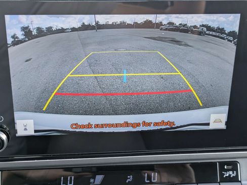 Used 2025 Toyota Camry LE FWD image 22