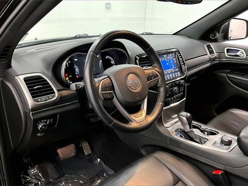 Used 2022 Jeep Grand Cherokee Limited image 13