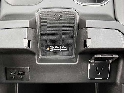 Used 2025 GMC Sierra 3500 Denali Ultimate image 29