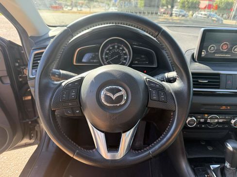 Used 2016 MAZDA MAZDA3 i Touring w/ Popular Equipment Package FWD image 22