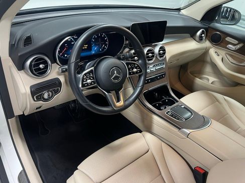 Used 2022 Mercedes-Benz GLC 300 4MATIC image 21