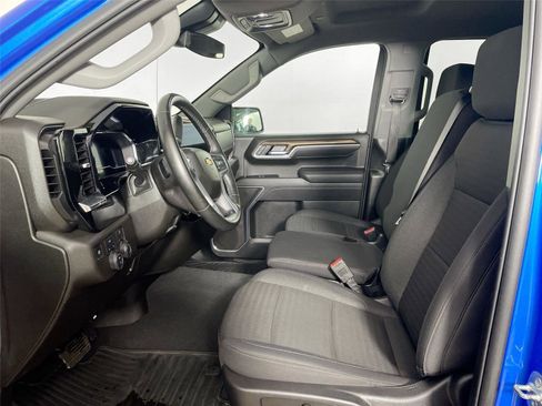 Used 2025 Chevrolet Silverado 1500 LT image 11