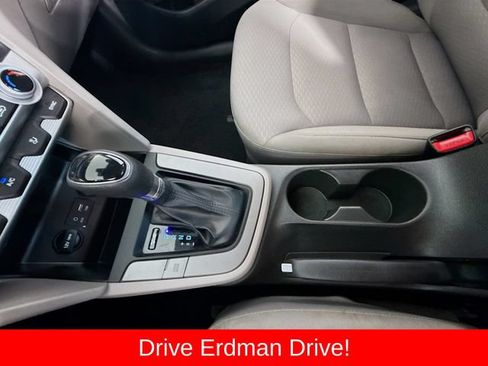 Used 2020 Hyundai Elantra SEL w/ Cargo Package (C1) FWD image 18