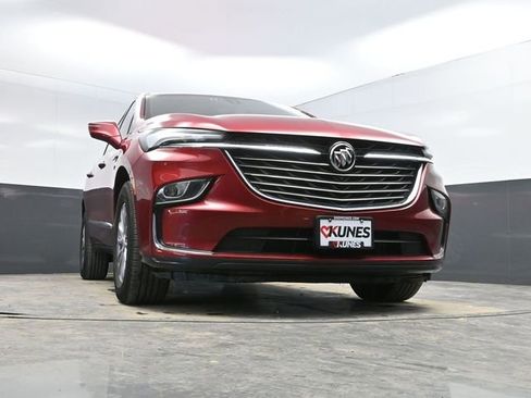 Used 2024 Buick Enclave Premium image 24