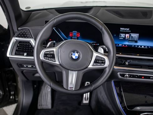 Used 2026 BMW X5 xDrive40i w/ M Sport Package AWD/4WD image 25