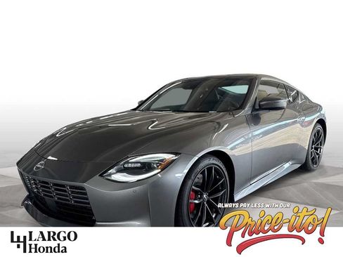 Used 2025 Nissan Z Performance w/ Floor Mat Package RWD image 1