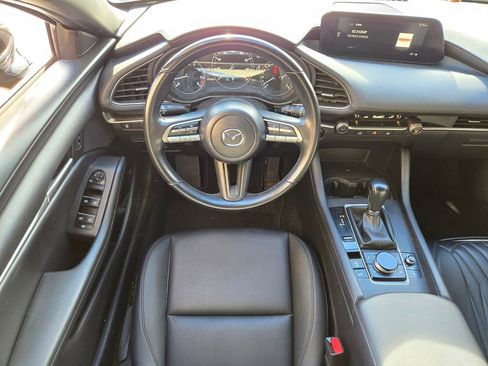 Used 2022 MAZDA MAZDA3 s image 9