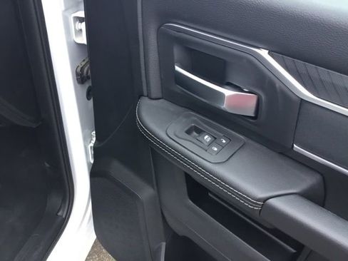 New 2026 RAM 2500 Big Horn AWD/4WD image 23
