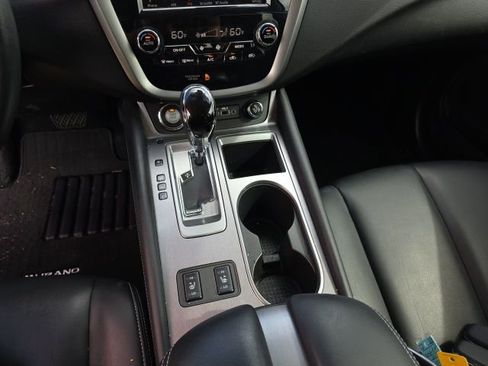 Used 2024 Nissan Murano SV w/ SV Midnight Edition Package image 18