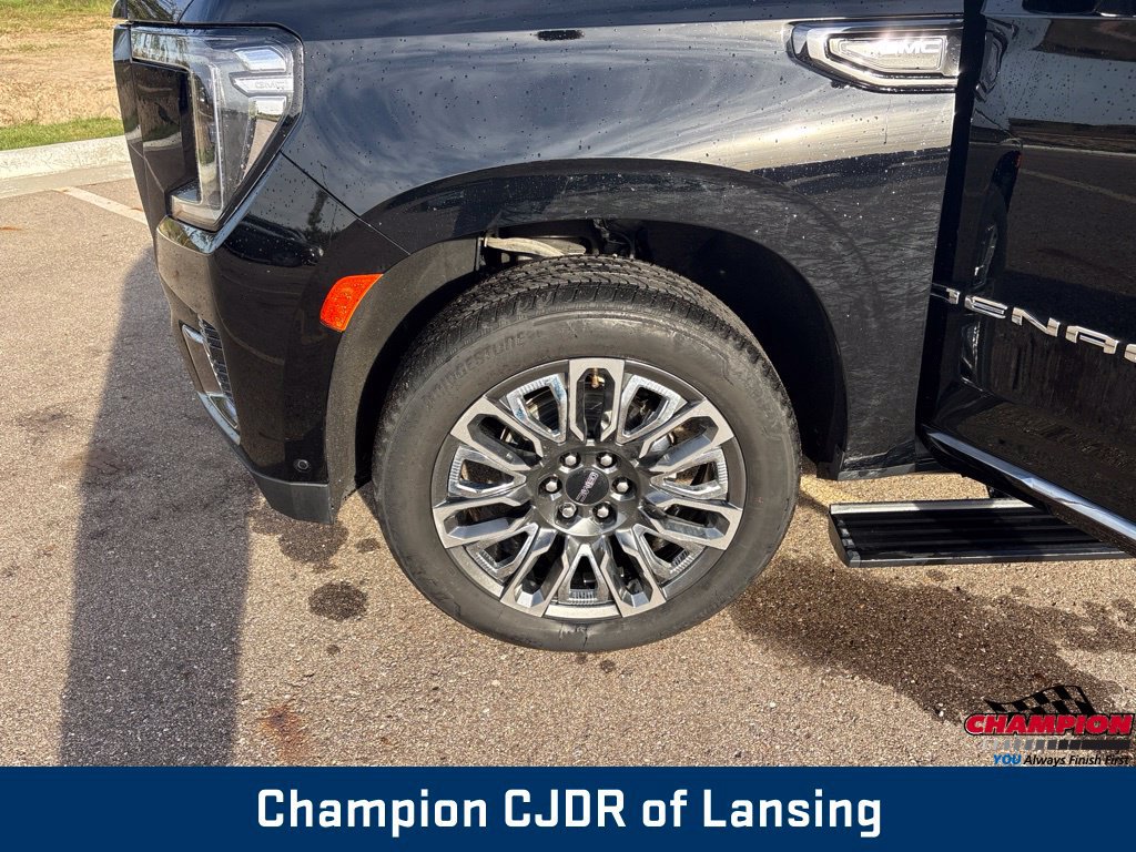 Used 2024 GMC Yukon Denali Ultimate AWD/4WD image 37