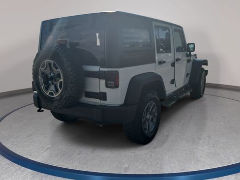 Used 2017 Jeep Wrangler Unlimited Rubicon w/ Connectivity Group AWD/4WD image 5