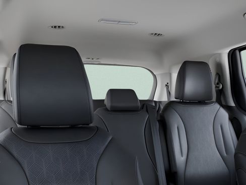 New 2026 Kia Carnival EX FWD image 23