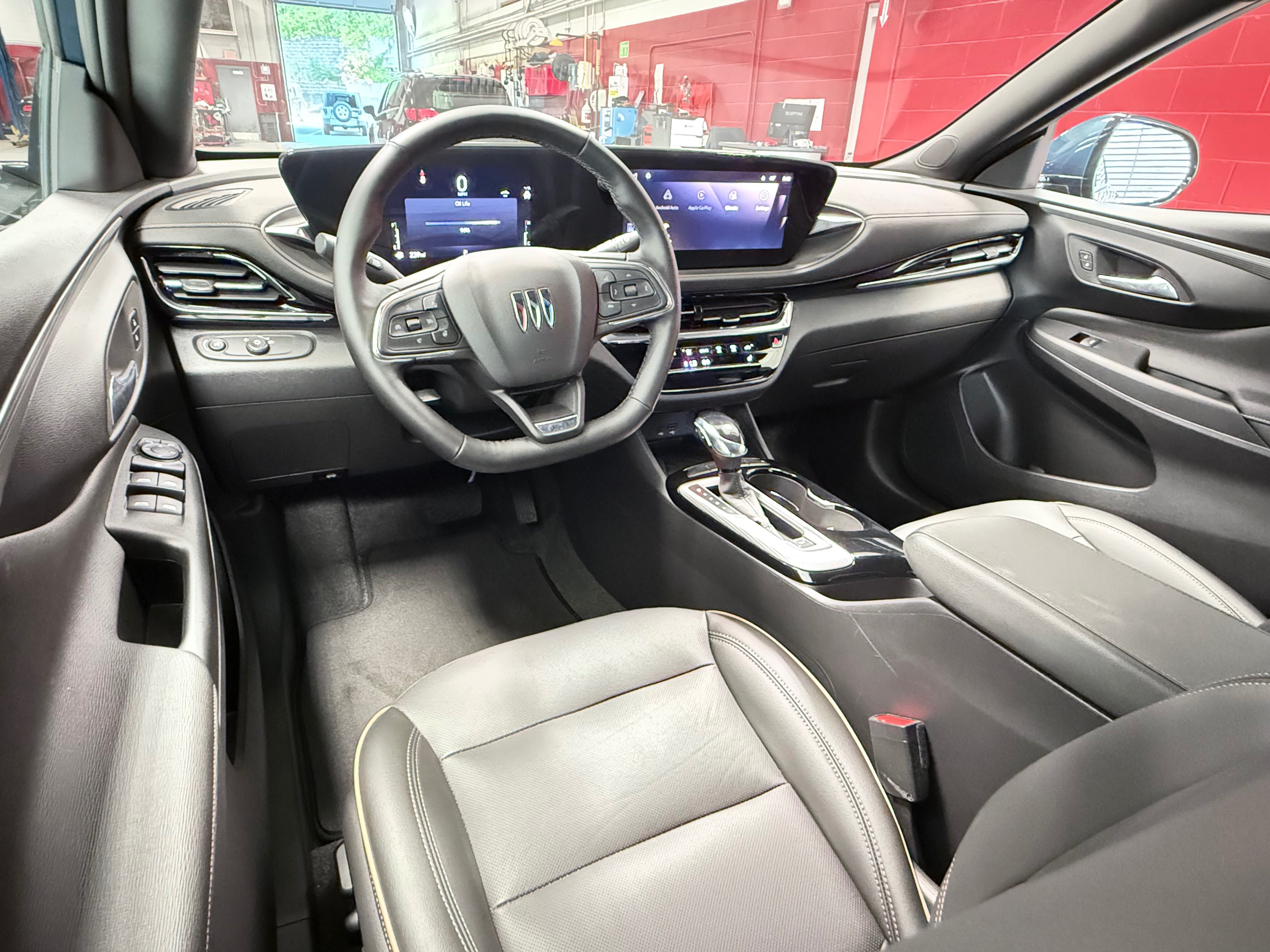 Used 2025 Buick Envista Avenir FWD image 19