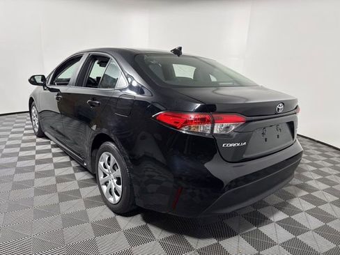 Used 2024 Toyota Corolla LE image 5