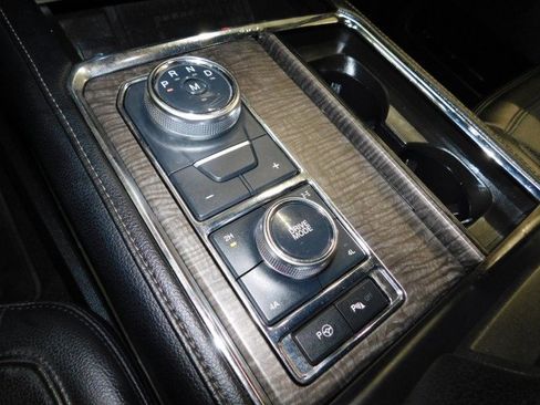 Used 2021 Ford Expedition Max Limited image 24