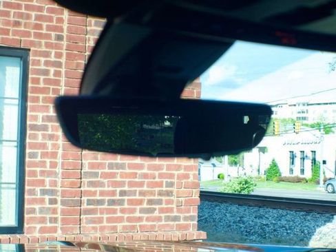 Used 2021 GMC Yukon XL Denali w/ Denali Premium Package image 34