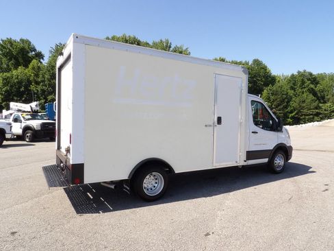 Used 2022 Ford Transit 350 DRW RWD image 8