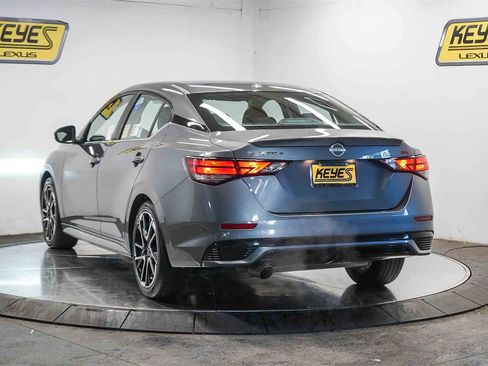 Used 2025 Nissan Sentra SR image 2