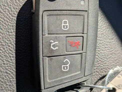 New 2026 Volkswagen Jetta SE image 29