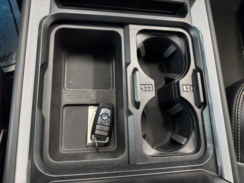 Used 2024 Ford F350 Platinum image 34