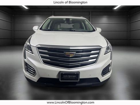 Used 2017 Cadillac XT5 Luxury w/ Driver Awareness Package AWD/4WD image 10