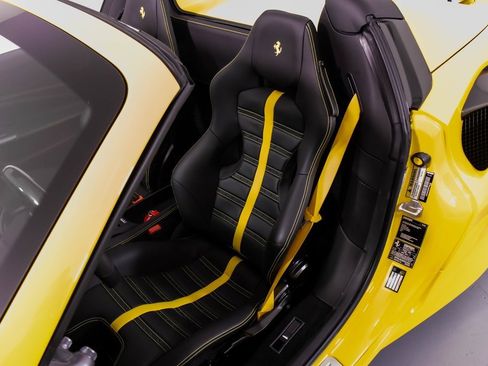 Certified 2022 Ferrari F8 Tributo image 45