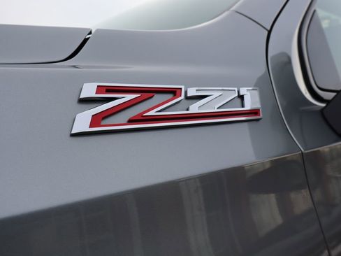 Used 2025 Chevrolet Suburban Z71 w/ Z71 Off-Road Package image 11