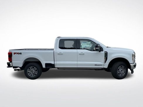 New 2026 Ford F250 Lariat w/ FX4 Off-Road Package image 2