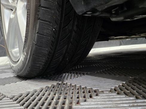 Used 2010 Lexus LS 460 image 31