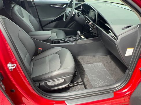 New 2025 Kia Niro EX image 13