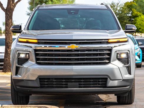 Used 2026 Chevrolet Traverse LT w/ LPO, Floor Liner Package FWD image 4