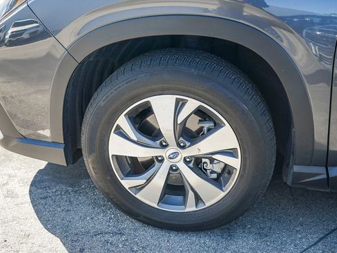 Used 2023 Subaru Ascent Premium w/ Convenience Package image 11