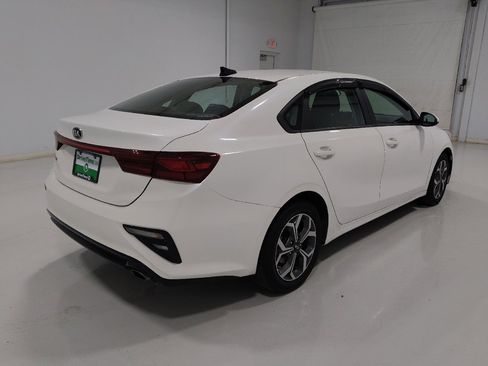Used 2021 Kia Forte LXS image 9