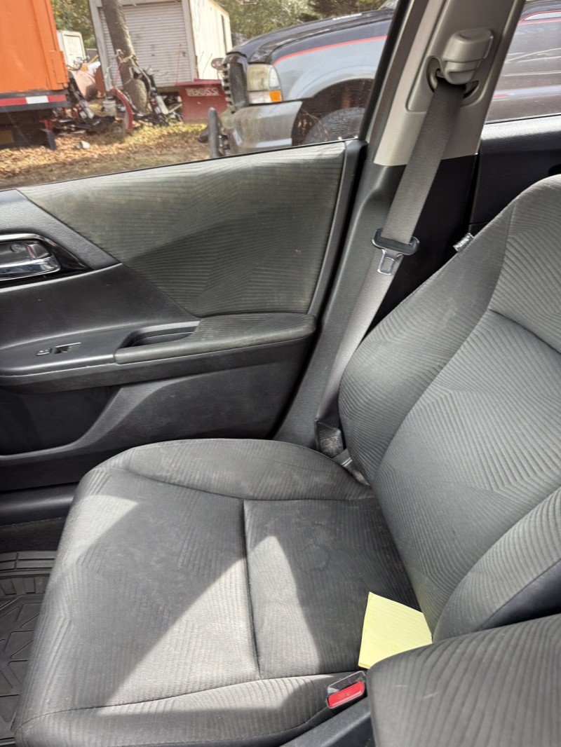 Used 2017 Honda Accord LX image 13