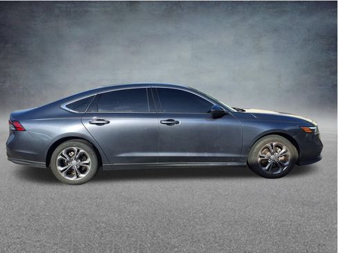 Used 2023 Honda Accord EX image 5