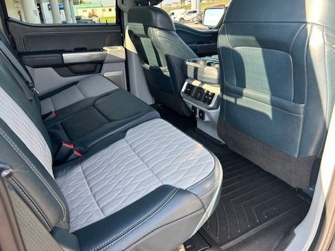 Used 2022 Ford F150 Limited image 15