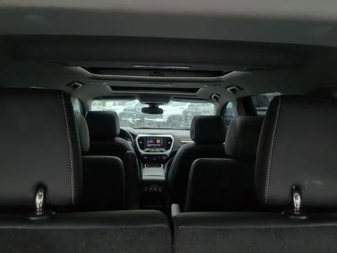 Used 2023 GMC Acadia SLT w/ GMC Pro Grade Package AWD/4WD image 43