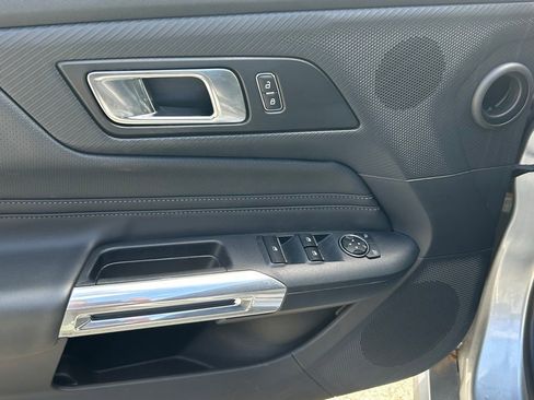 Used 2025 Ford Mustang Premium image 16