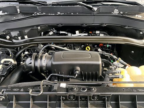 Used 2022 Ford Explorer ST-Line image 9